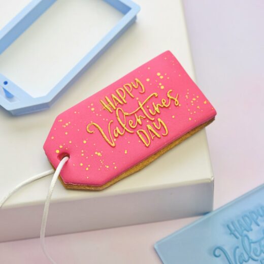 Outboss Stamp N Cut – Valentine’s Day Tag